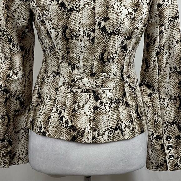 White House Black Market Brown Cream Snakeskin Print Fitted Jacket NWOT Size 00 - Picture 7 of 10